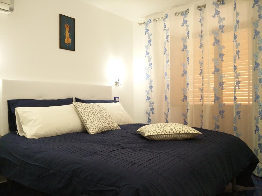 Sedil Dominova Apartment Sorrento Exteriör bild
